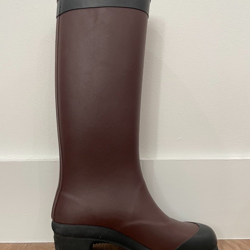 Chanel Burgundy Black Rain Boots - Picture 3 of 4